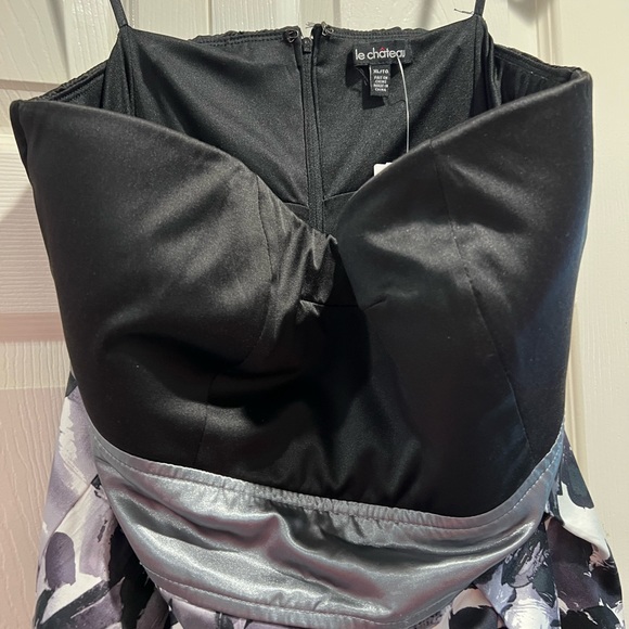 New with tag Le Chateau Dress - Picture 2 of 3